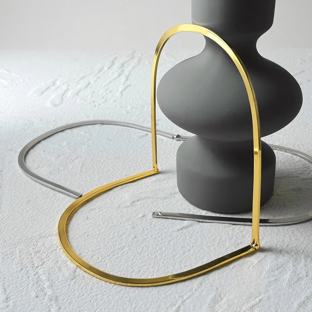 Oval Choker Geometric Necklace