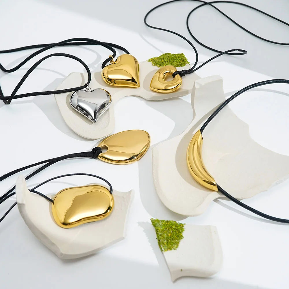 Irregular Shaped Pendant Necklace