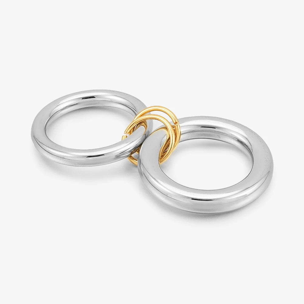 Curved Round Rings