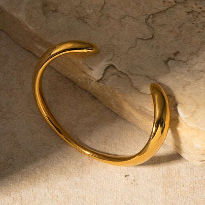Simple Cuff Space Braclet