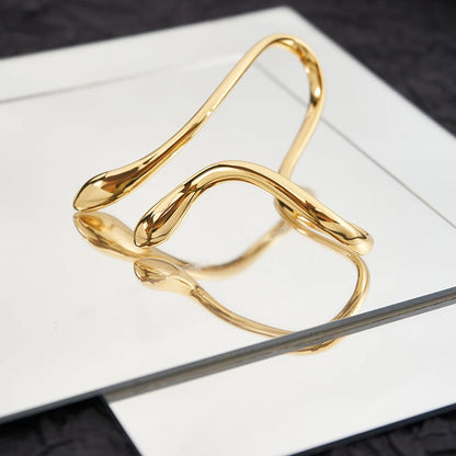 Water Open Palm Punk Bangle