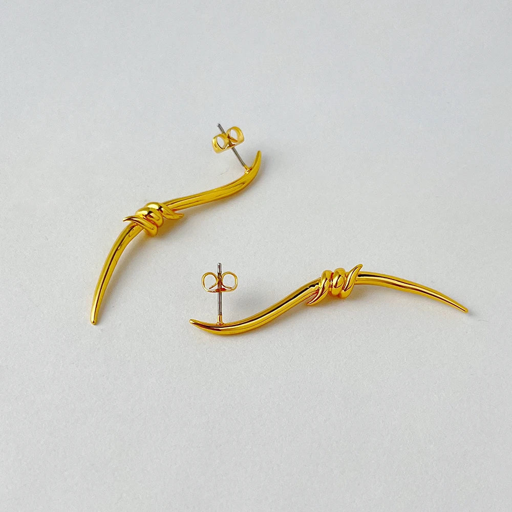 Thorn Poison Base Earring