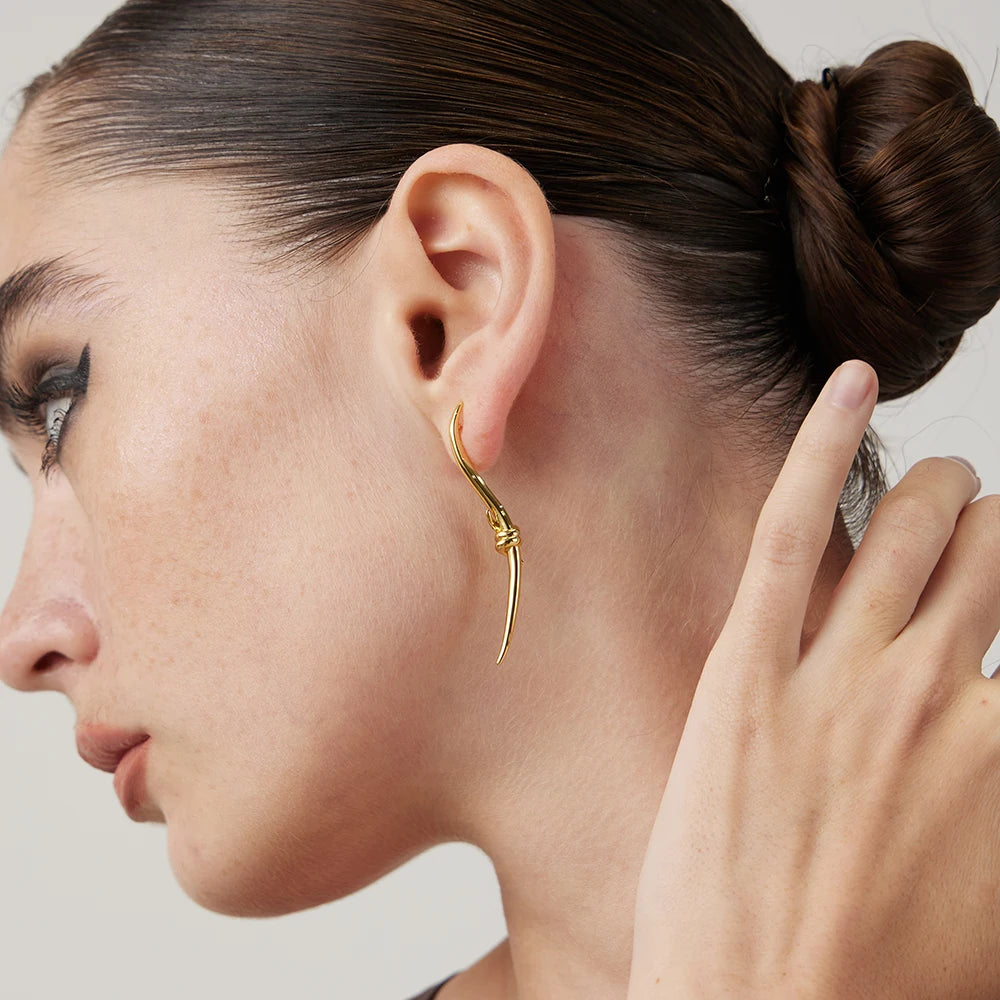Thorn Poison Base Earring