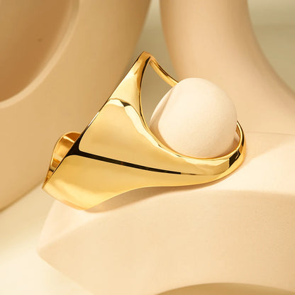 Pulse Palm Space Bangle