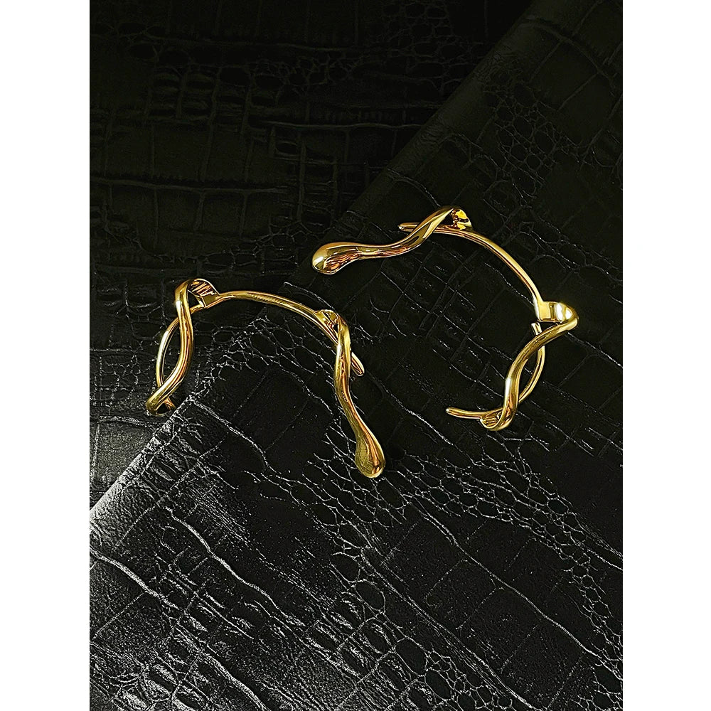 Branch Poison Ear Cuff