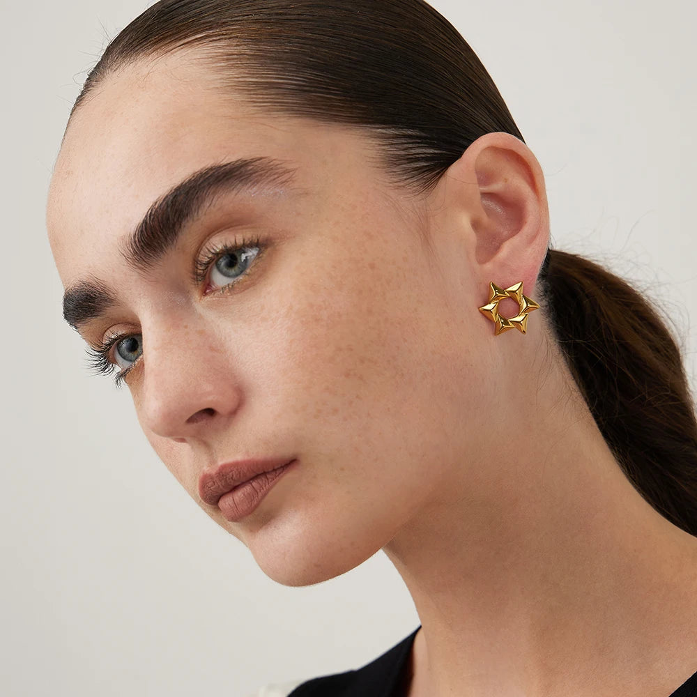 Snowflake Star Stud Earring