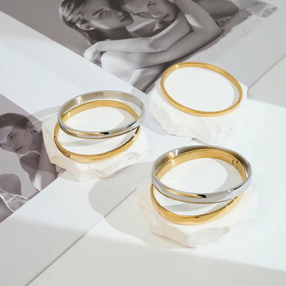 Curved Glossy Bangle Bracelet