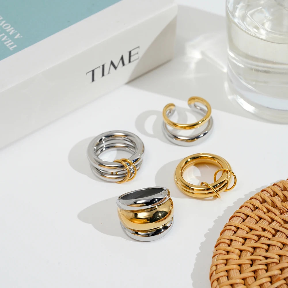 Curved Round Rings