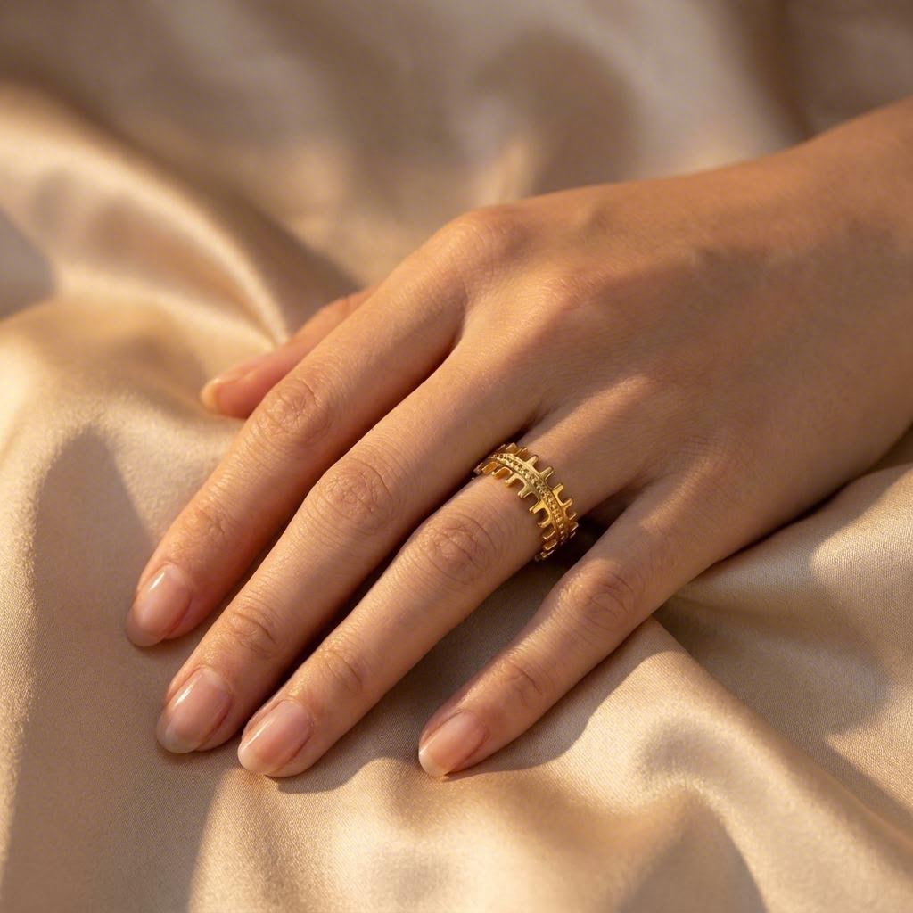 Crown Edge Ring worn on the hand