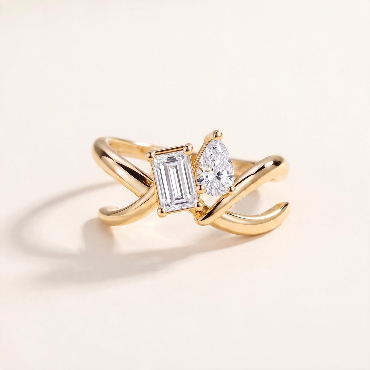 Friendship Infinity Ring in gold