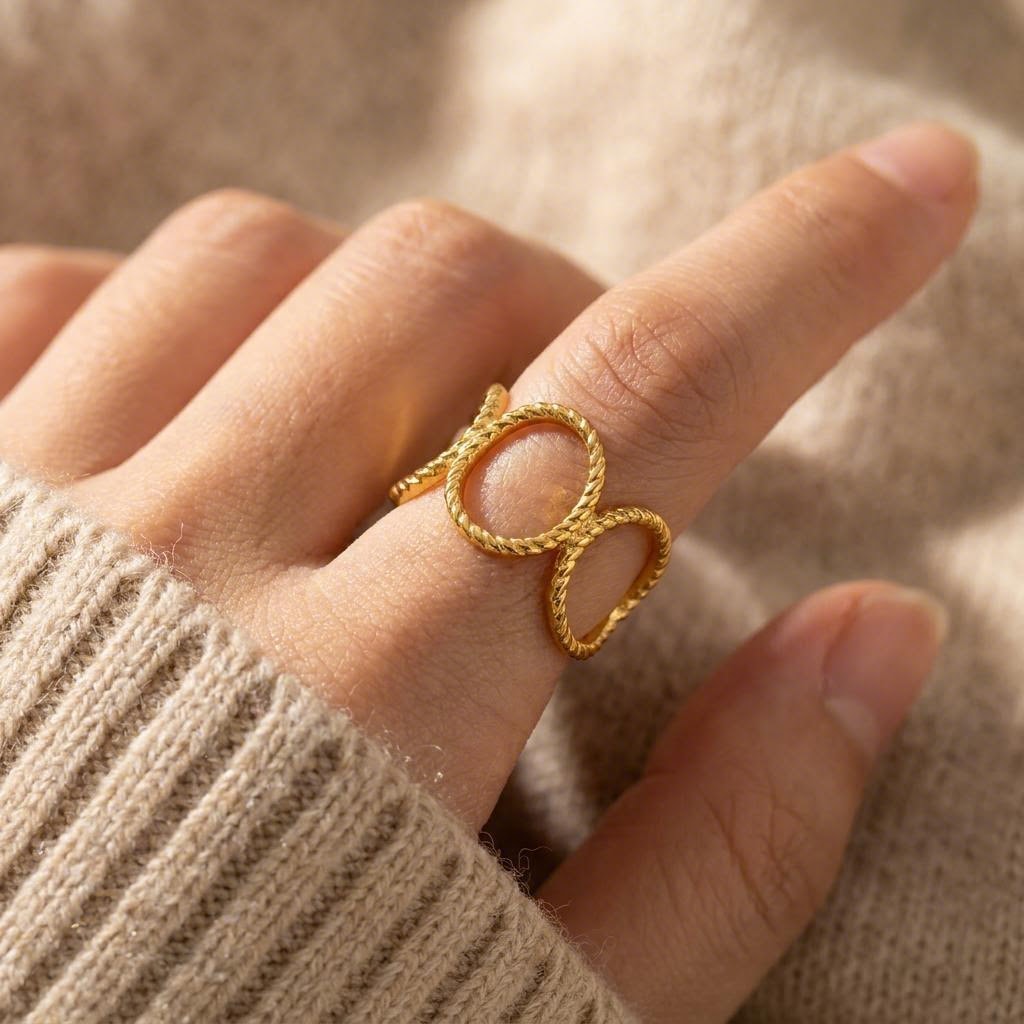 Interlocking Circles Ring worn on the hand