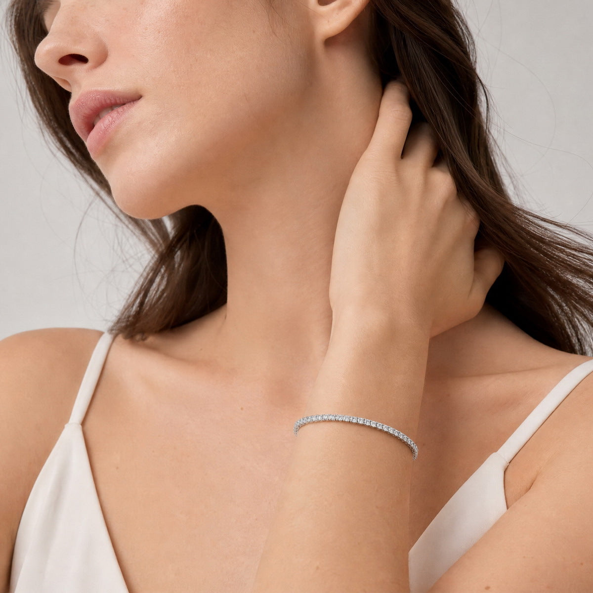 Model wearing the lab diamond tennis bracelet