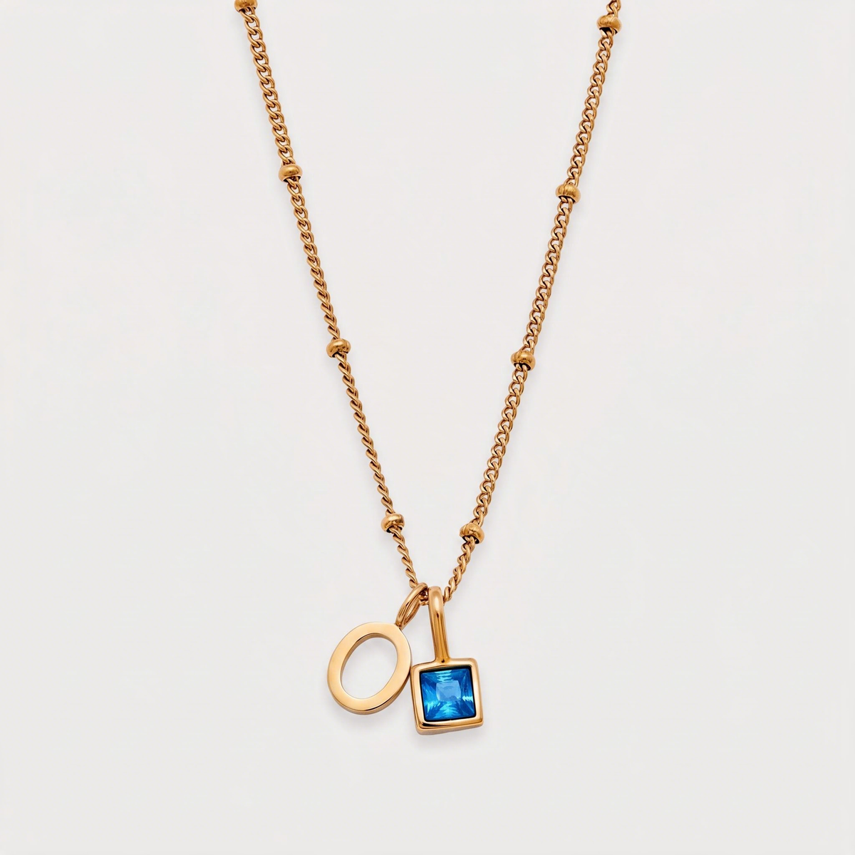Letter O · gold