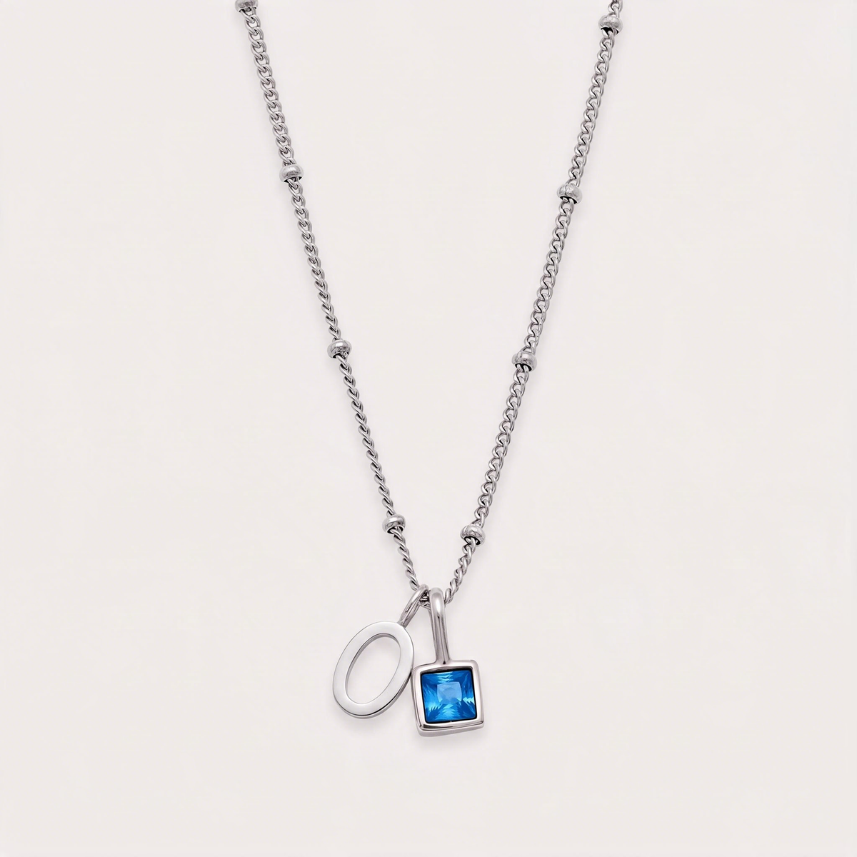 Letter O · silver