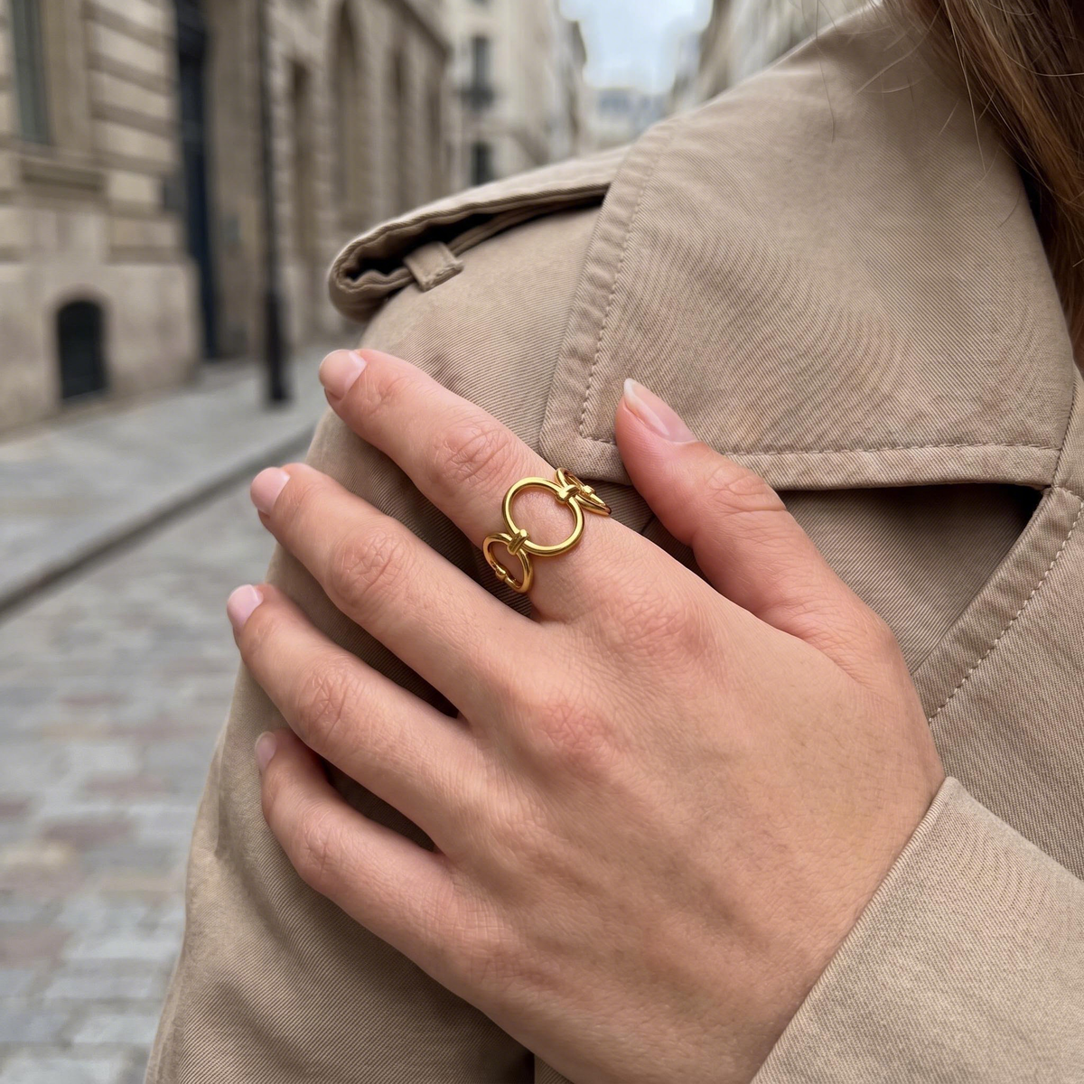 Loop Link Ring lifestyle photo